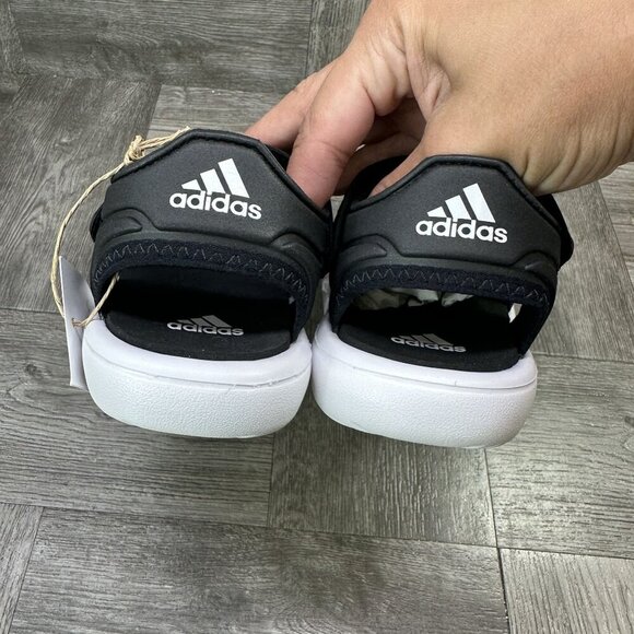 Adidas Kids size 2 Black and White Water Sandal - Picture 4 of 8